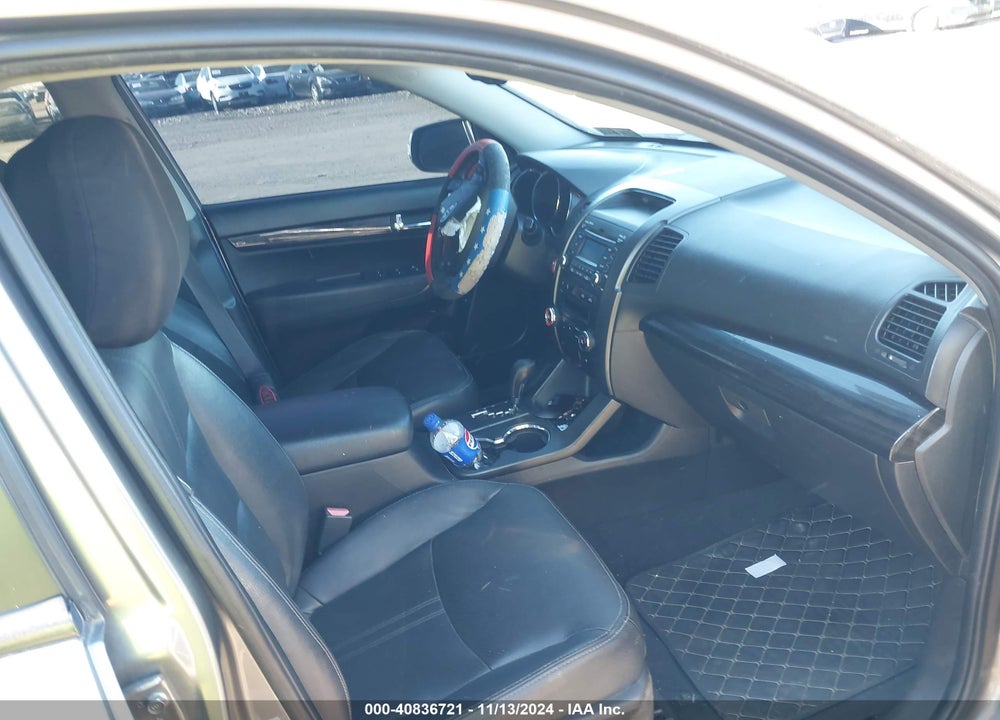 2011 KIA SORENTO EX VIN: 5XYKU4A13BG178378
