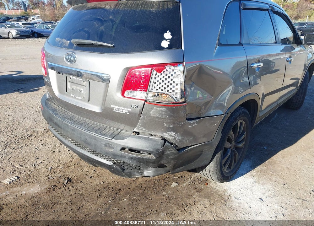 2011 KIA SORENTO EX VIN: 5XYKU4A13BG178378