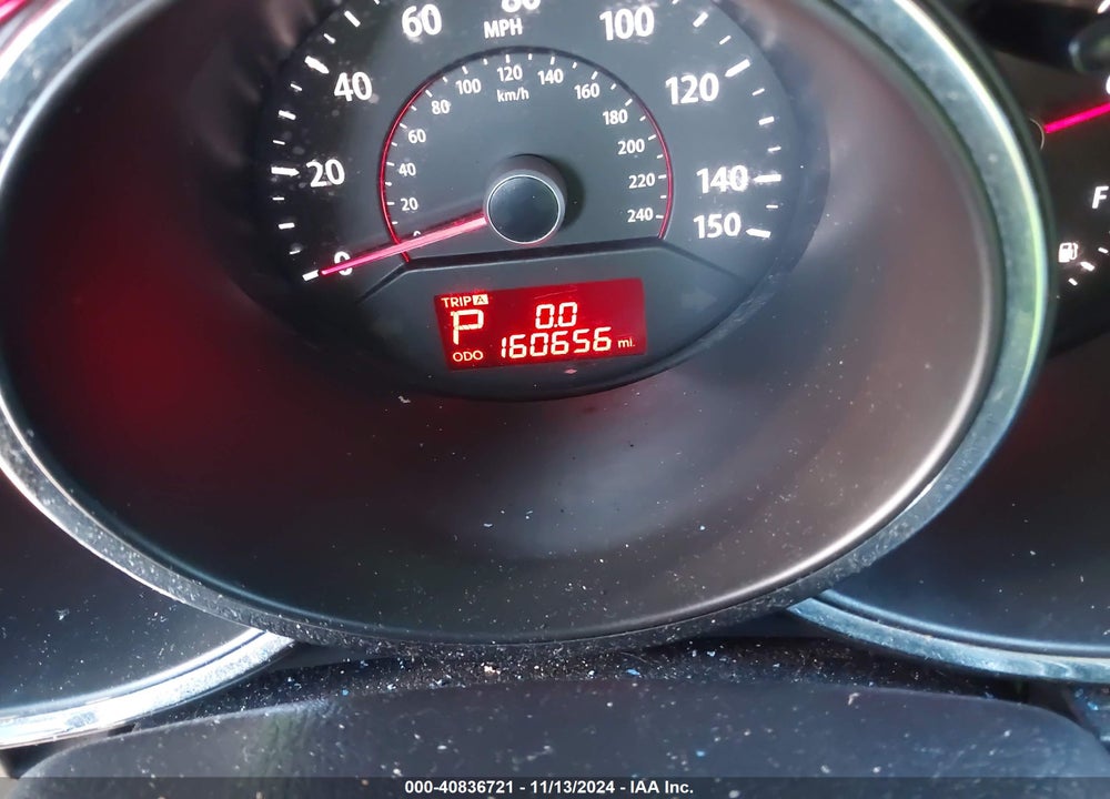 2011 KIA SORENTO EX VIN: 5XYKU4A13BG178378