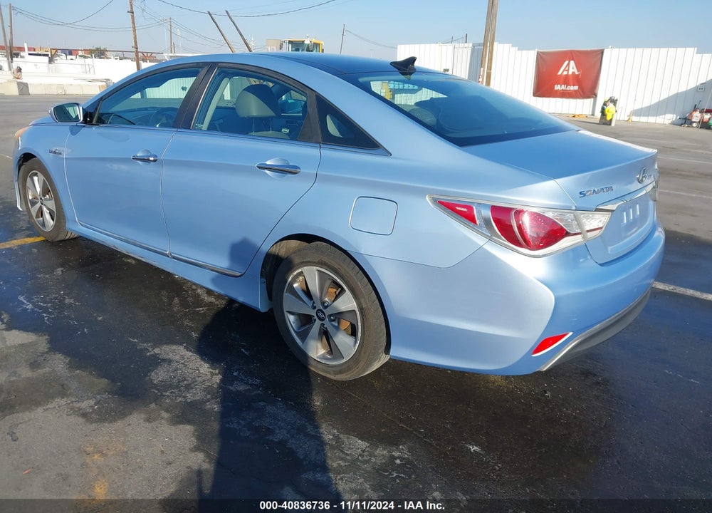 2011 HYUNDAI SONATA HYBRID VIN: KMHEC4A42BA000256