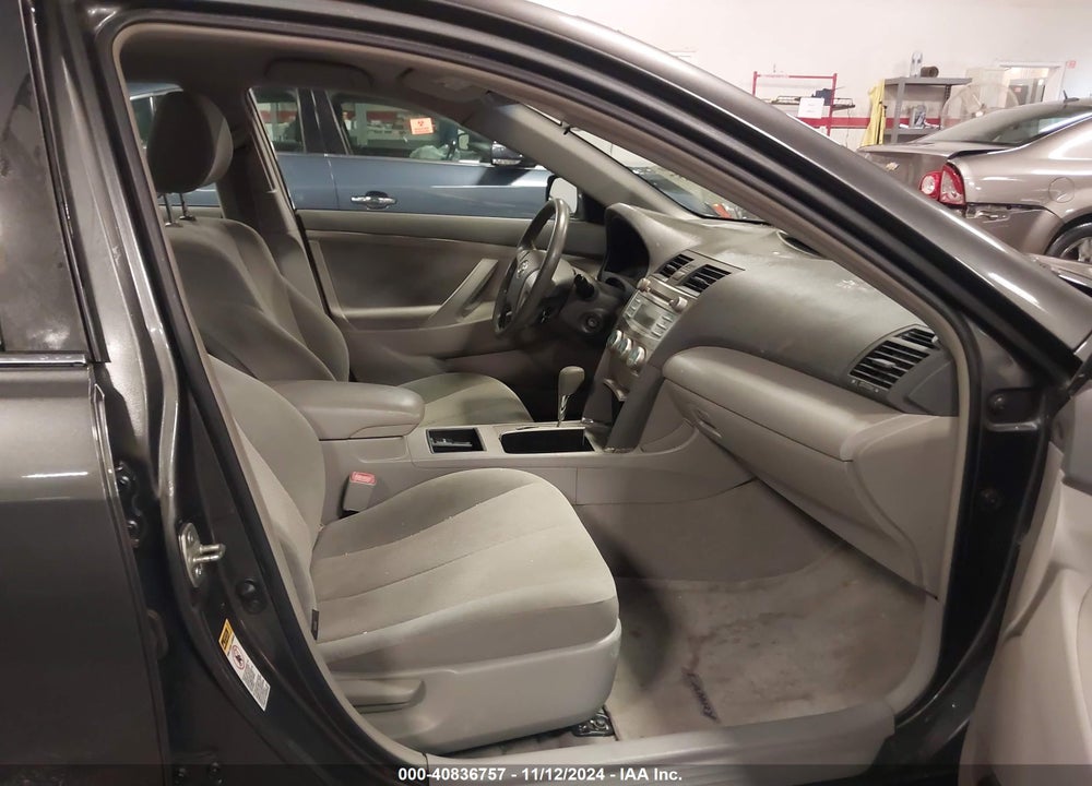 2008 TOYOTA CAMRY LE VIN: 4T4BE46K28R011839