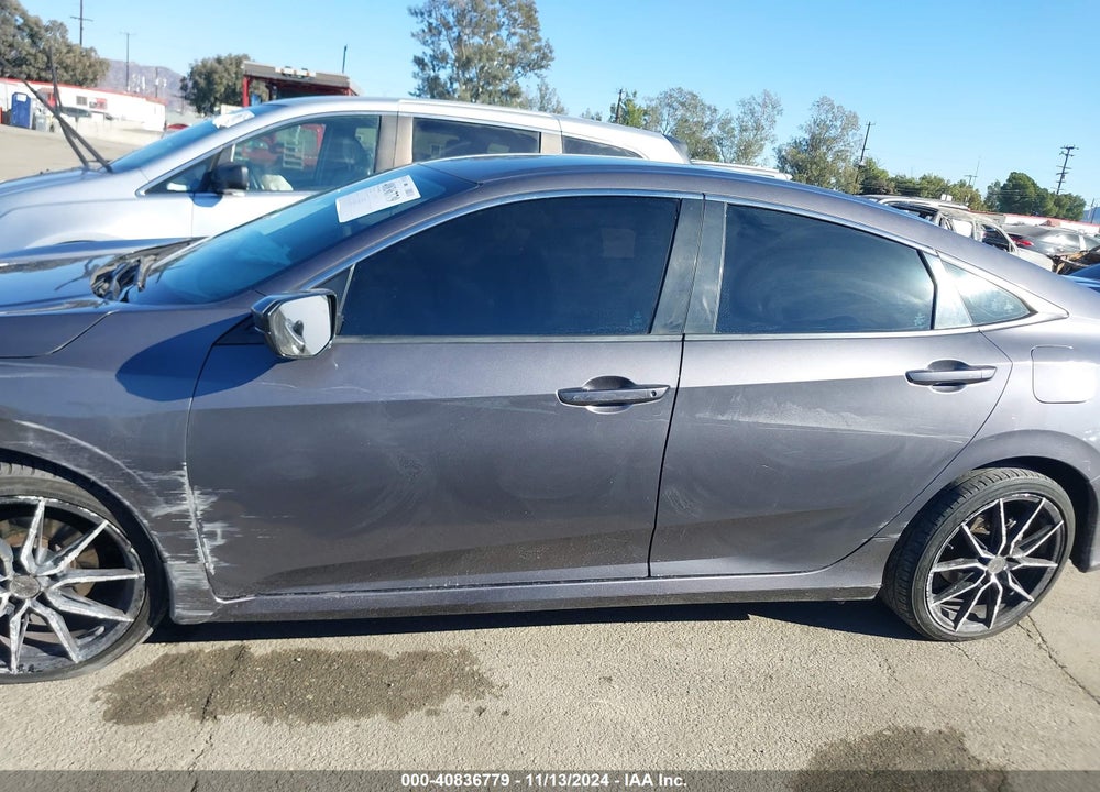 2018 HONDA CIVIC LX VIN: 2HGFC2F52JH528699