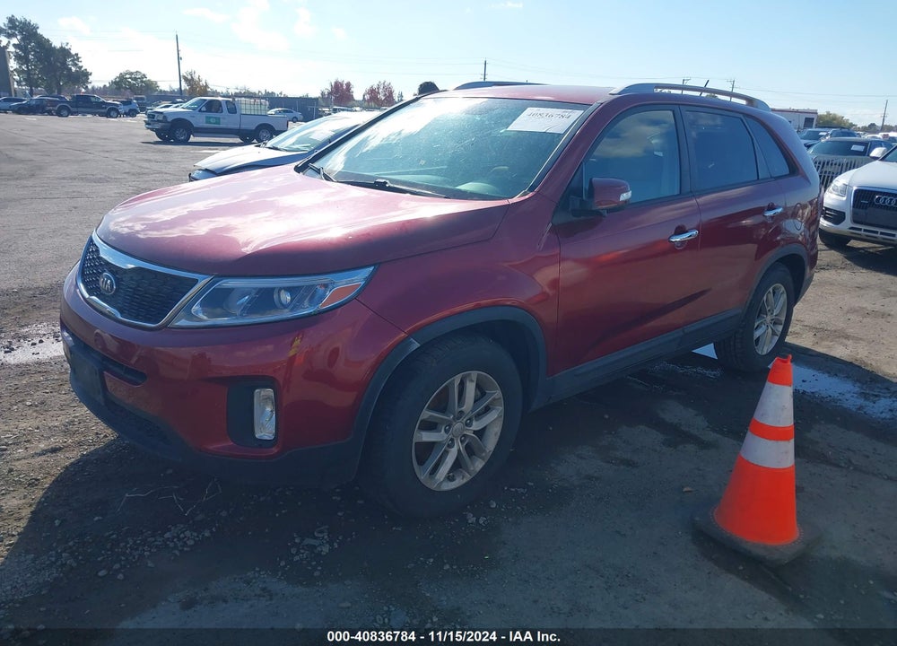 2014 KIA SORENTO LX VIN: 5XYKT4A69EG457952