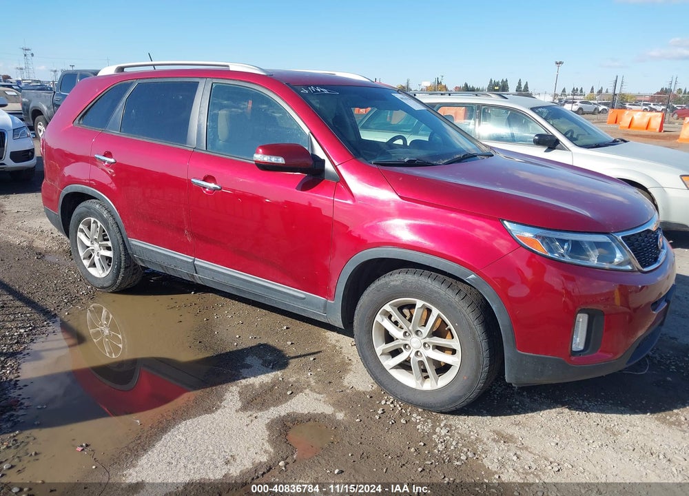 2014 KIA SORENTO LX VIN: 5XYKT4A69EG457952