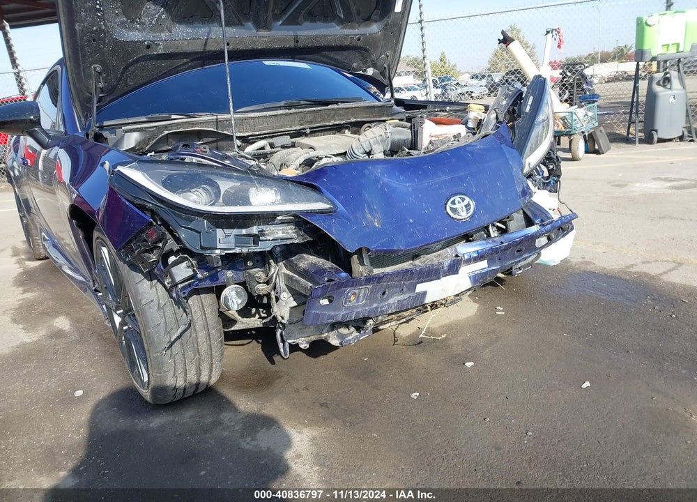 2024 TOYOTA GR86 VIN: JF1ZNBE12R9755767