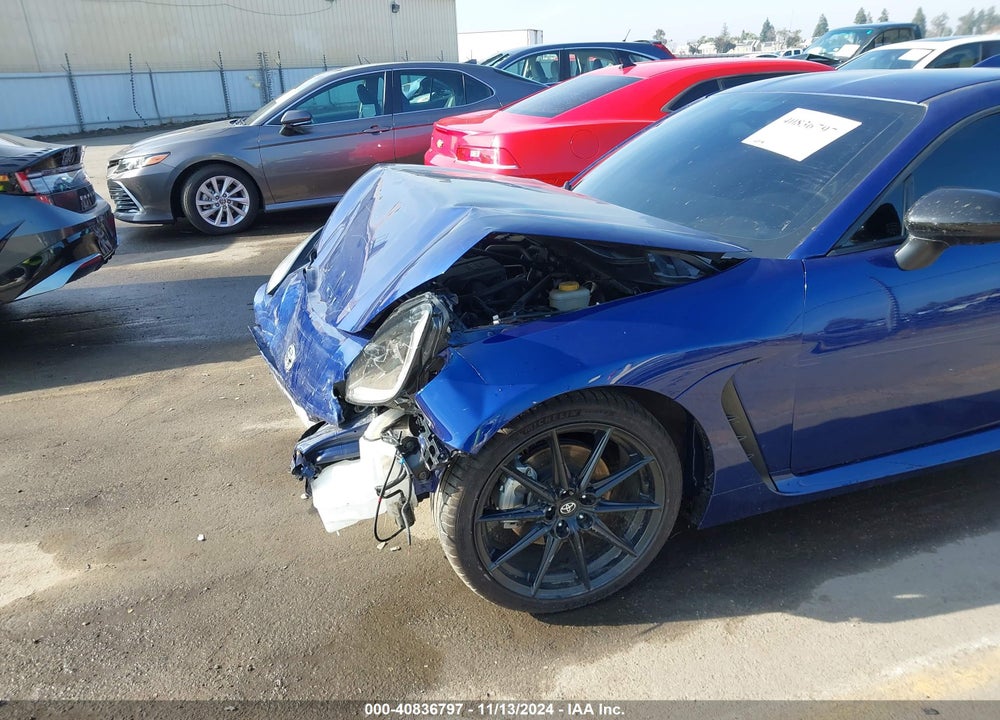 2024 TOYOTA GR86 VIN: JF1ZNBE12R9755767