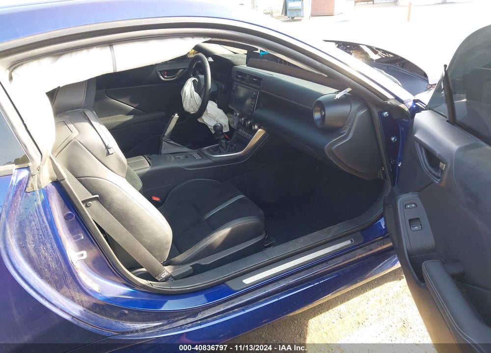 2024 TOYOTA GR86 VIN: JF1ZNBE12R9755767