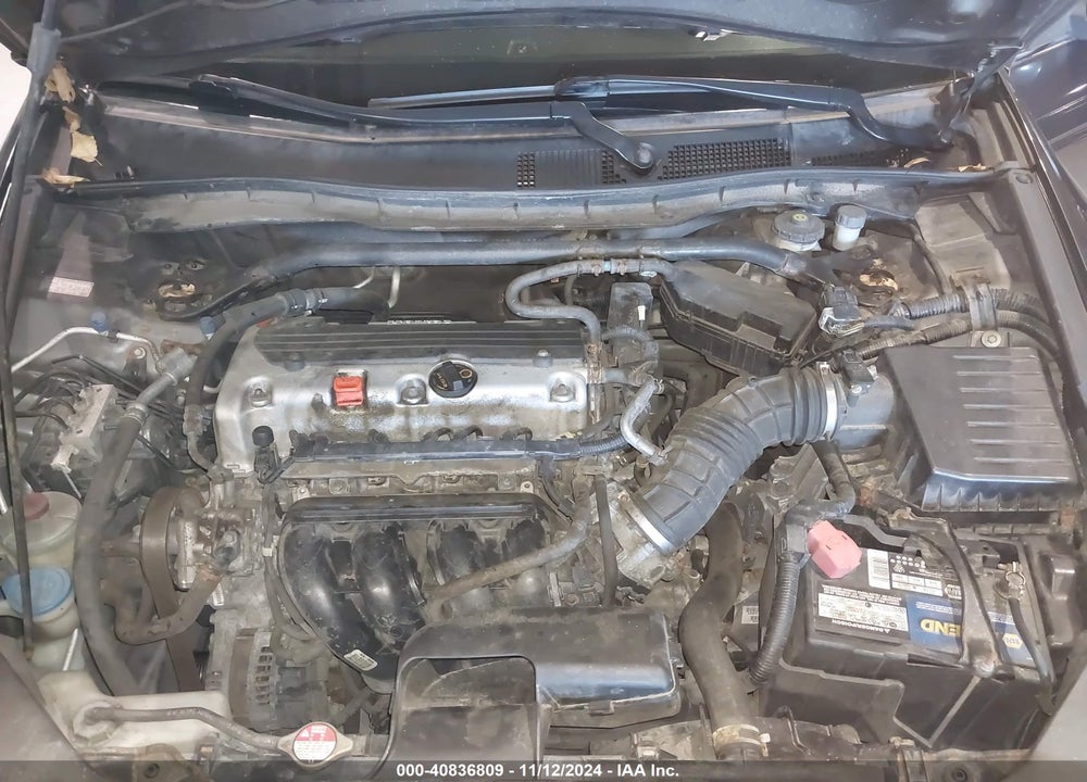 2011 HONDA ACCORD 2.4 EX VIN: 1HGCS1A75BA008599