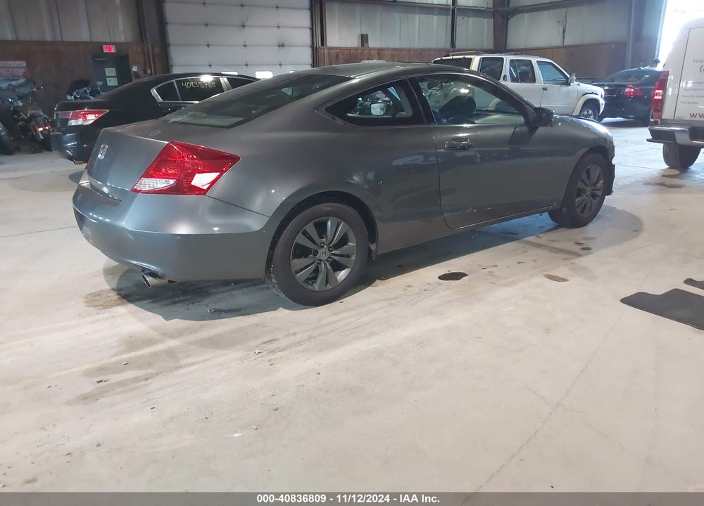 2011 HONDA ACCORD 2.4 EX VIN: 1HGCS1A75BA008599