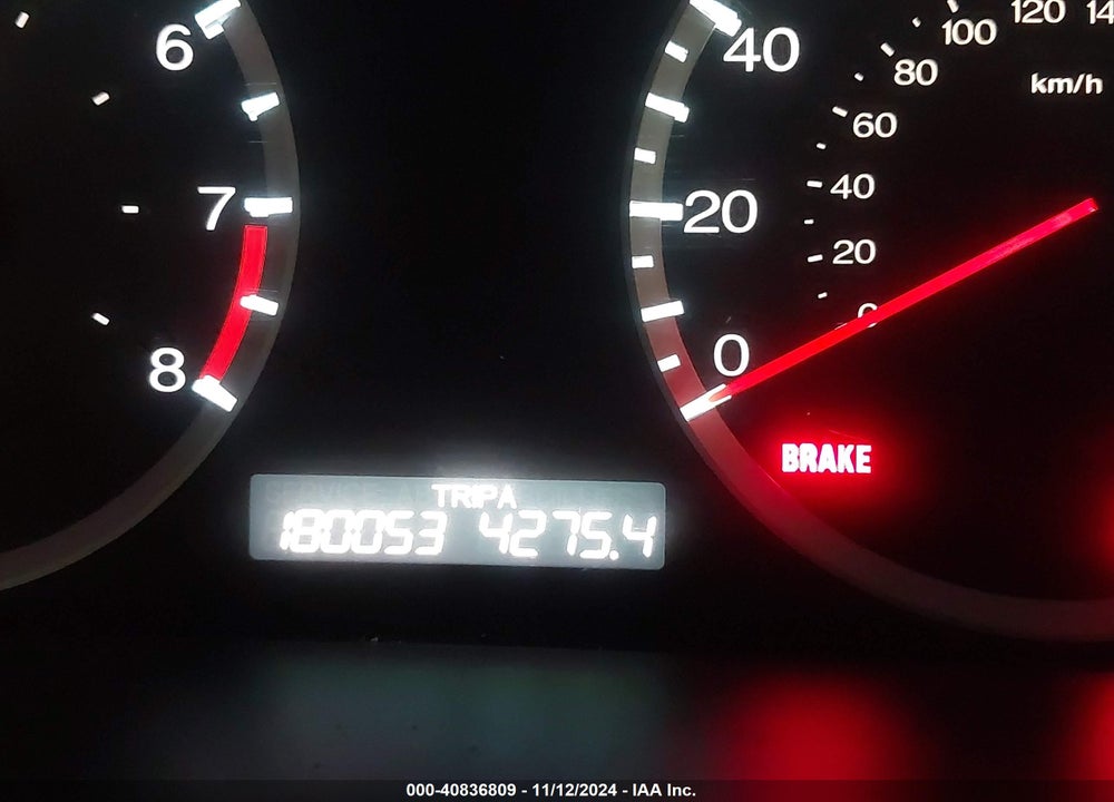 2011 HONDA ACCORD 2.4 EX VIN: 1HGCS1A75BA008599