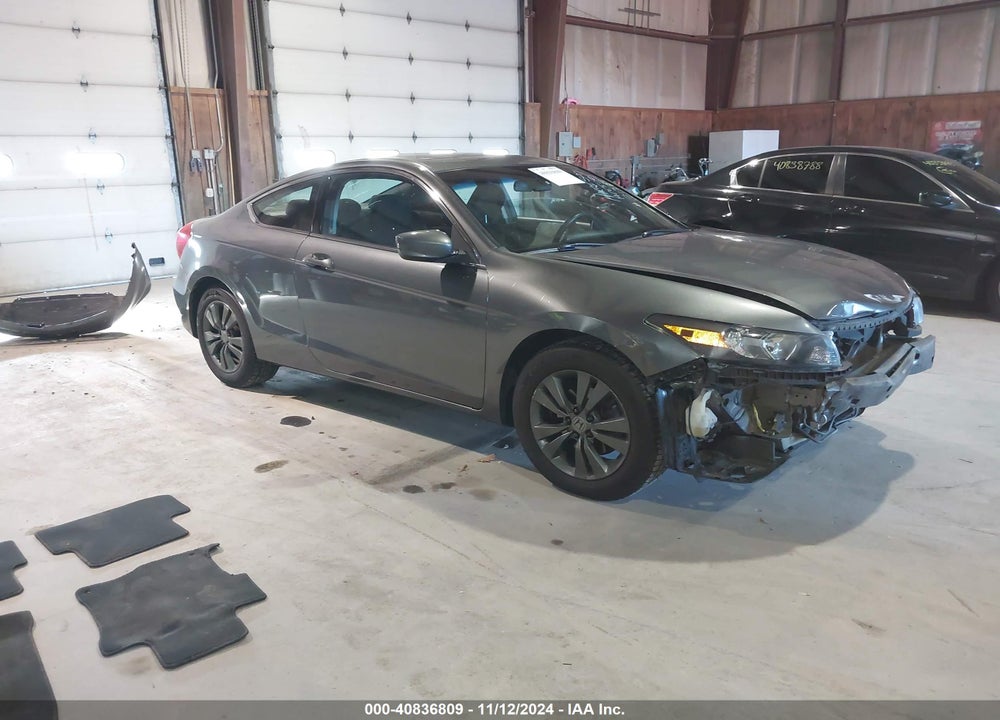 2011 HONDA ACCORD 2.4 EX VIN: 1HGCS1A75BA008599