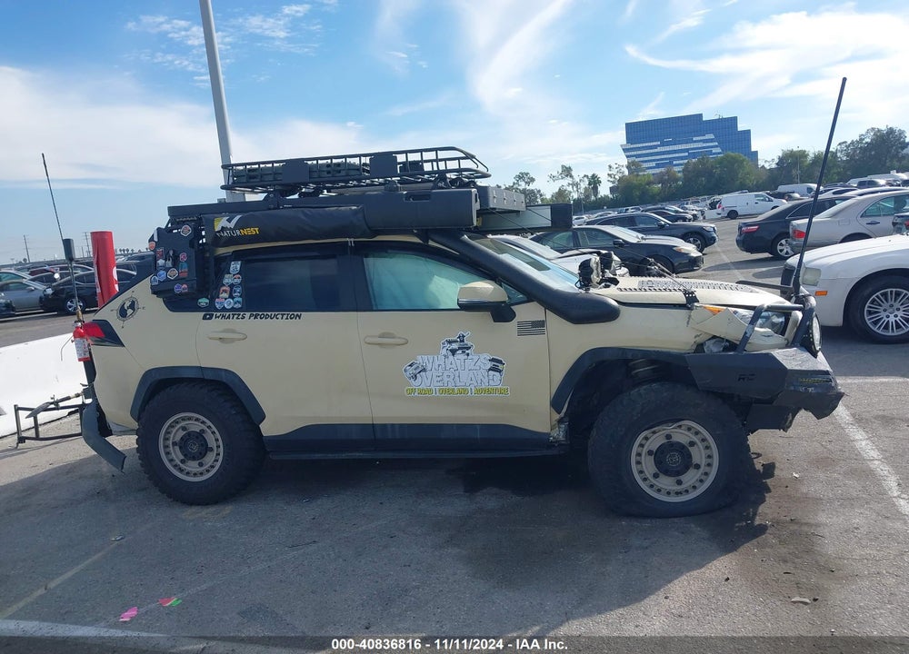 2019 TOYOTA RAV4 XLE VIN: 2T3P1RFV8KW053725