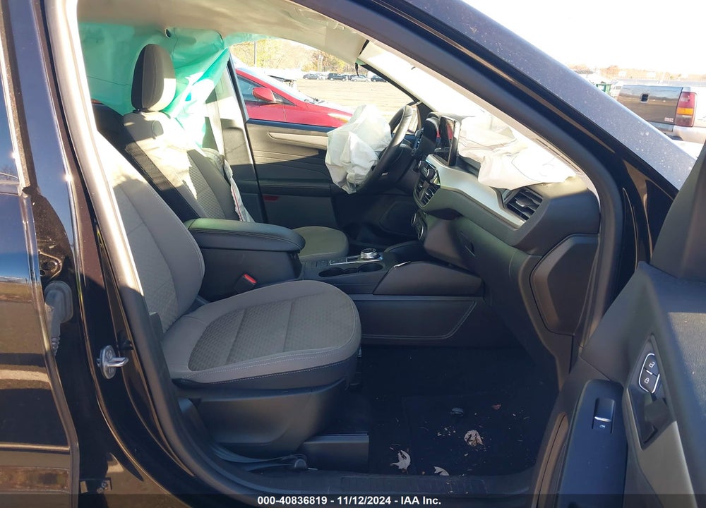 2022 FORD ESCAPE VIN: 1FMCU0G63NUB14632