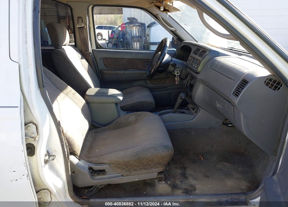 2000 NISSAN XTERRA SE/XE VIN: 5N1ED28TXYC548923