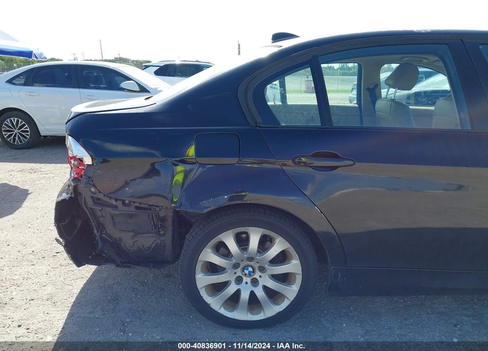2007 BMW 328XI VIN: WBAVC93557KX61644