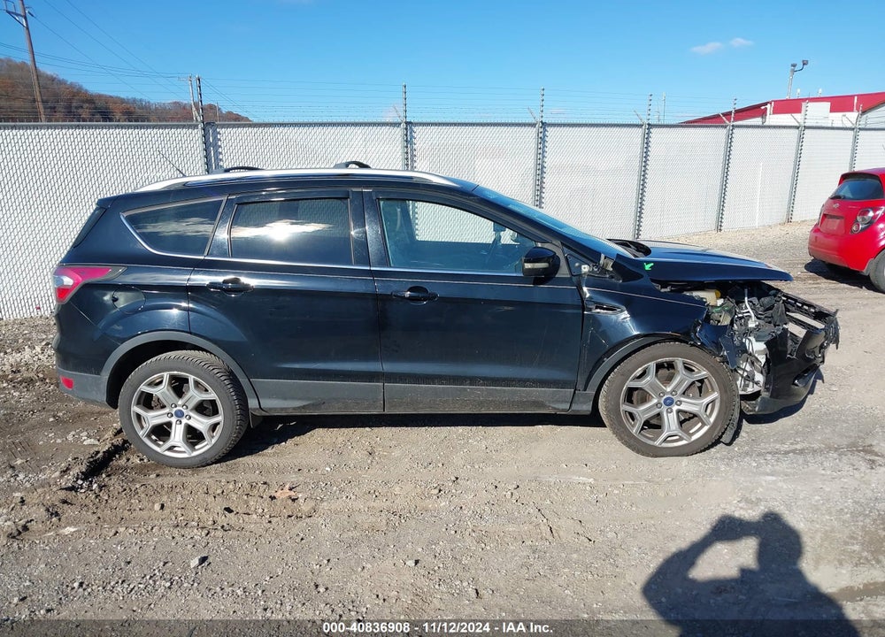 2017 FORD ESCAPE TITANIUM VIN: 1FMCU9J91HUB34051
