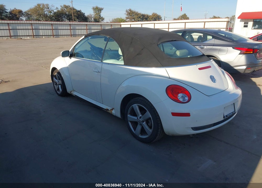 2007 VOLKSWAGEN NEW BEETLE TRIPLE WHITE VIN: 3VWFF31Y67M413303