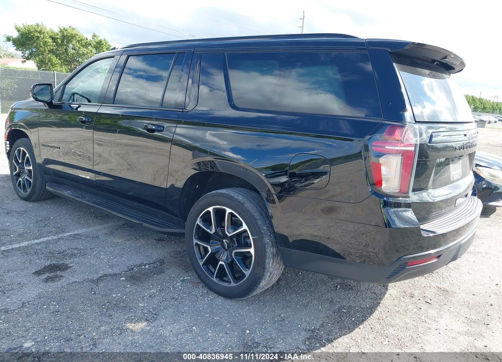 2023 CHEVROLET SUBURBAN 2WD RST VIN: 1GNSCEKD9PR138887