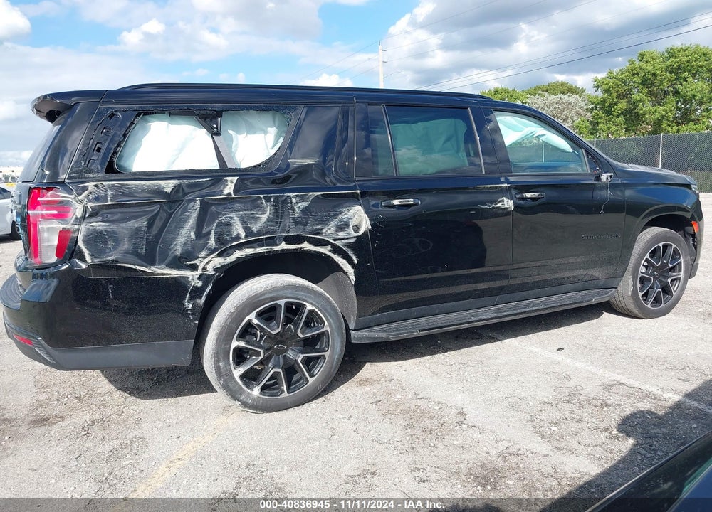 2023 CHEVROLET SUBURBAN 2WD RST VIN: 1GNSCEKD9PR138887