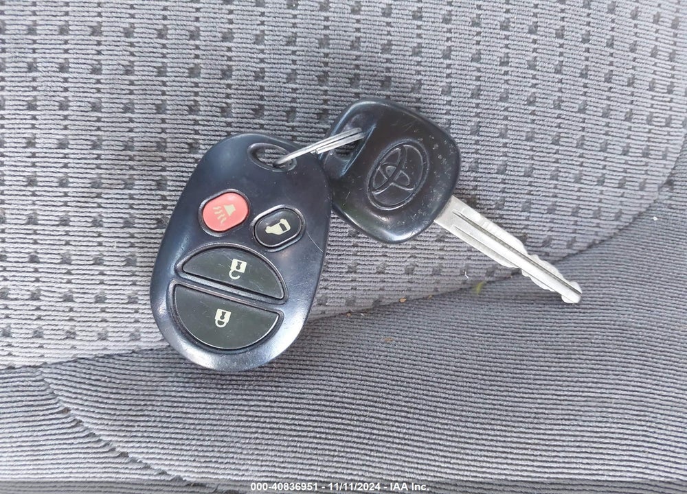 2006 TOYOTA SIENNA LE VIN: 5TDZA23C66S453440