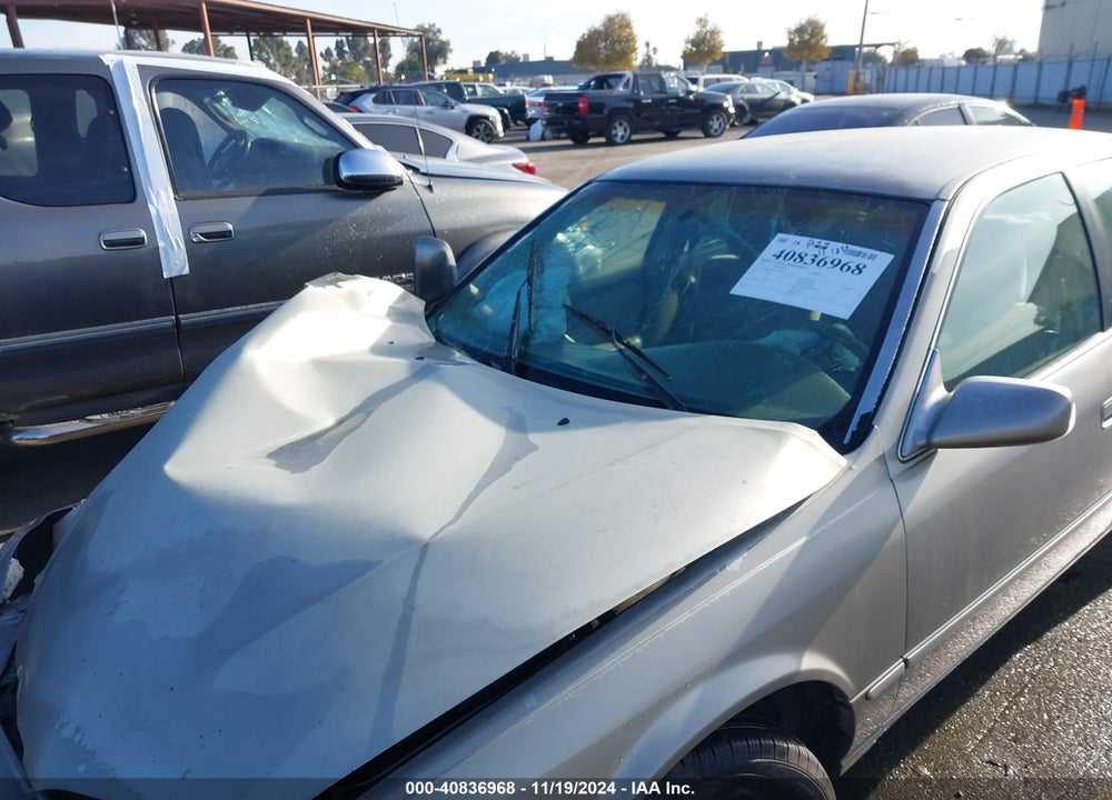 1997 TOYOTA CAMRY LE VIN: JT2BG22K6V0049914