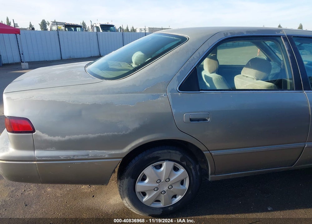 1997 TOYOTA CAMRY LE VIN: JT2BG22K6V0049914