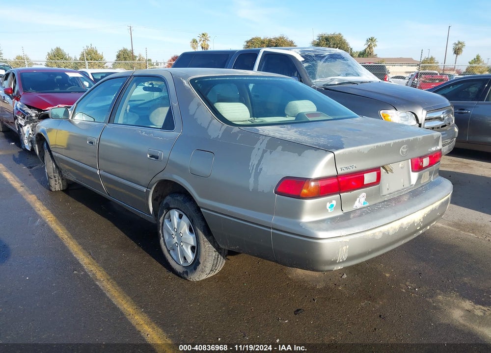 1997 TOYOTA CAMRY LE VIN: JT2BG22K6V0049914