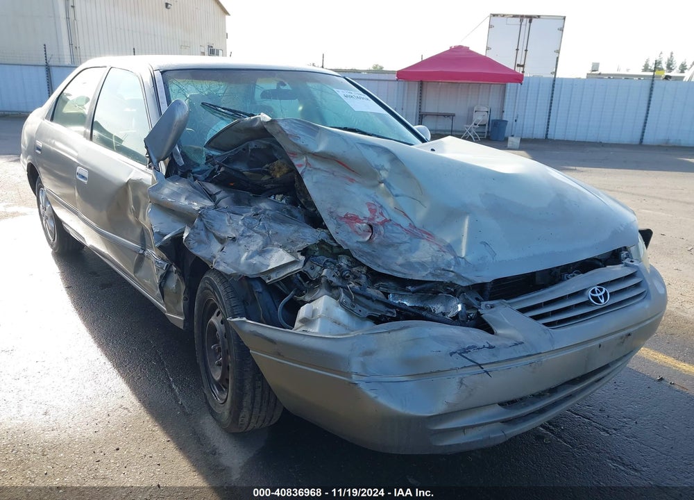 1997 TOYOTA CAMRY LE VIN: JT2BG22K6V0049914