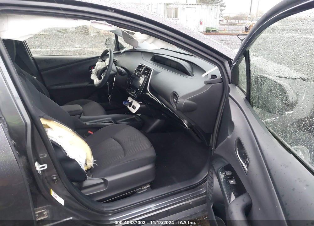 2018 TOYOTA PRIUS VIN: JTDKBRFU2J3603792