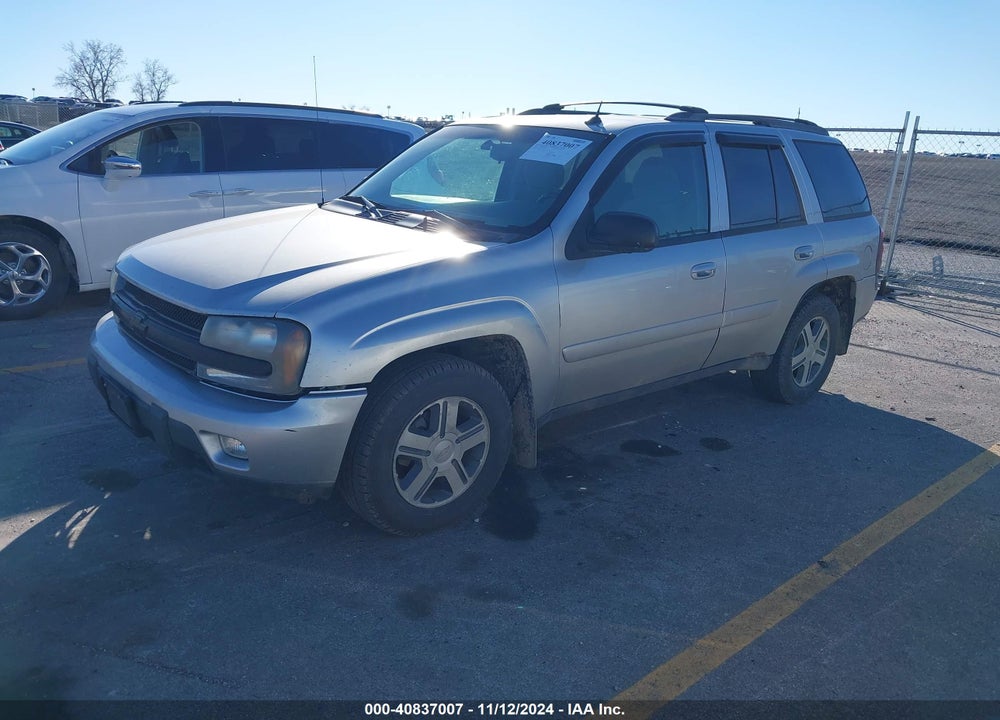 2005 CHEVROLET TRAILBLAZER LT VIN: 1GNDT13S252323741