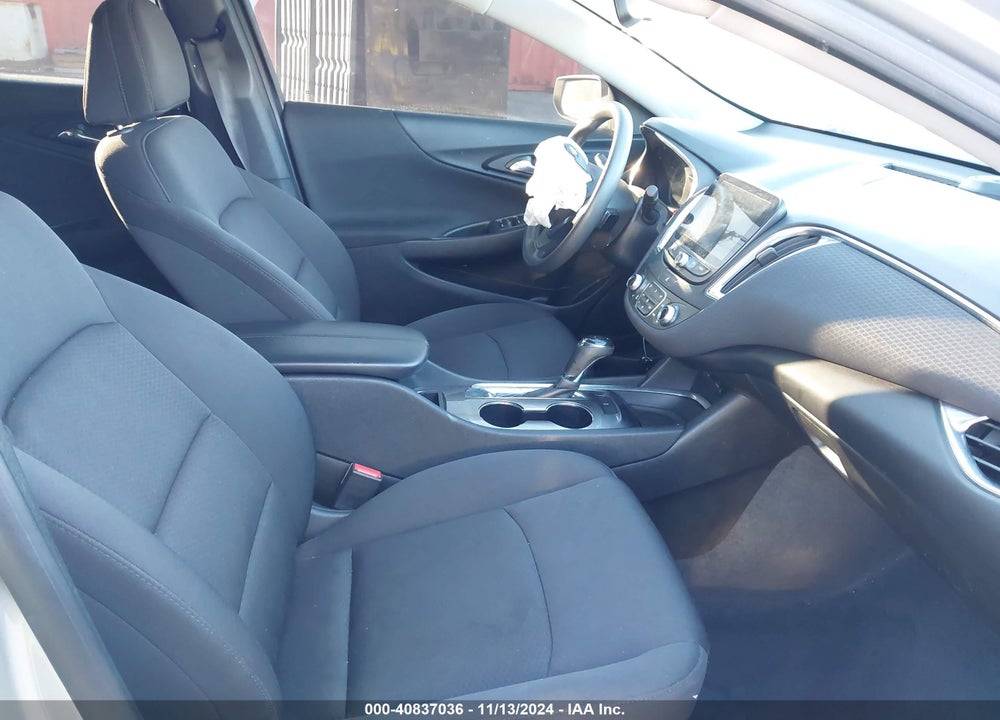 2019 CHEVROLET MALIBU LT VIN: 1G1ZD5ST0KF152918