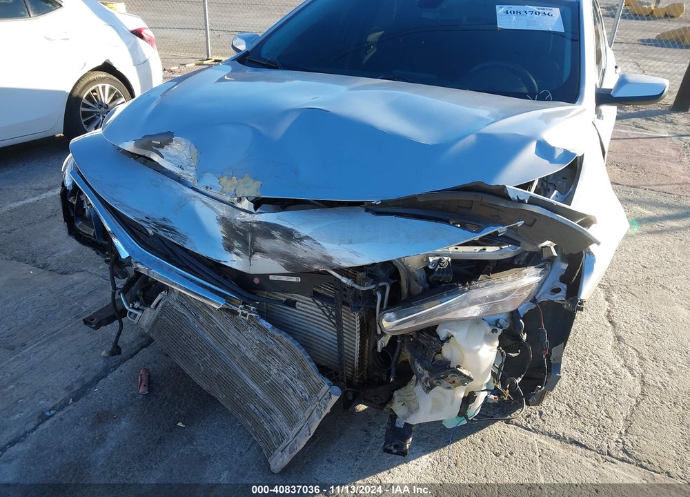 2019 CHEVROLET MALIBU LT VIN: 1G1ZD5ST0KF152918