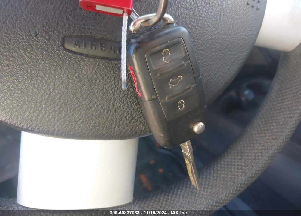 2007 VOLKSWAGEN NEW BEETLE 2.5 VIN: 3VWPW31C87M513489