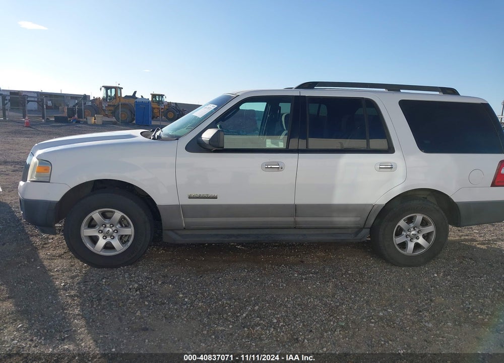 2007 FORD EXPEDITION VIN: 1FMFU15547LA49165