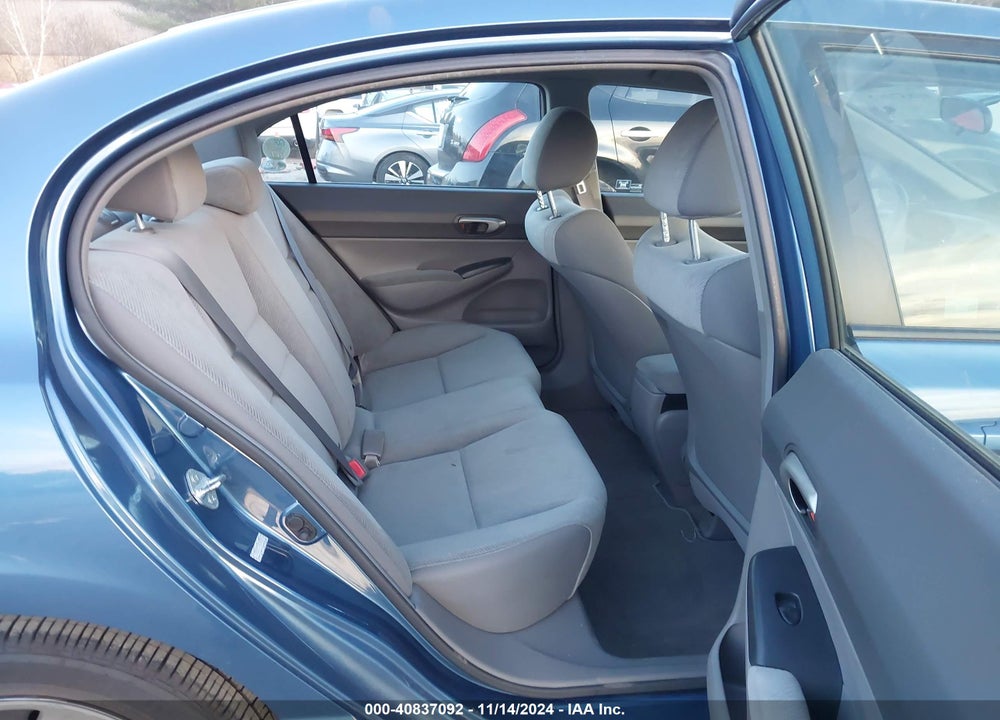 2011 HONDA CIVIC LX VIN: 19XFA1F51BE046205