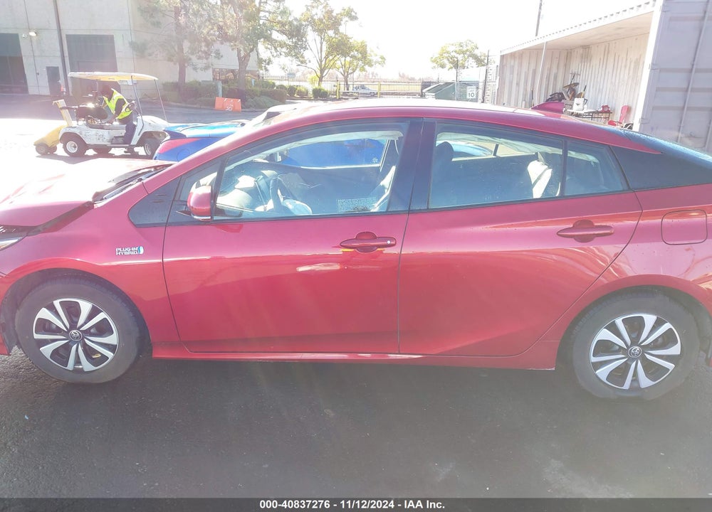 2017 TOYOTA PRIUS PRIME VIN: JTDKARFP1H3064833