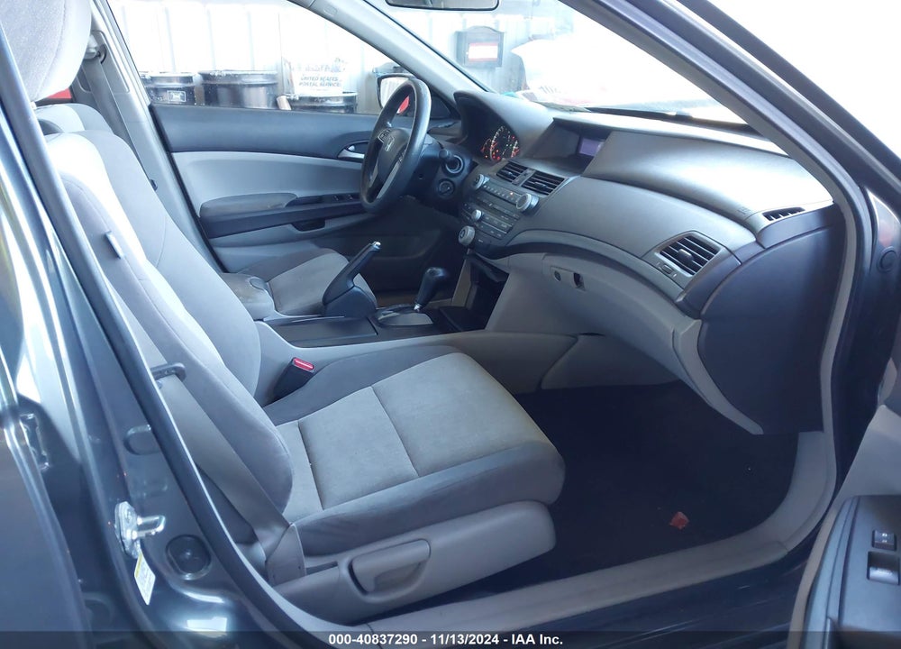 2009 HONDA ACCORD 2.4 LX-P VIN: 1HGCP26409A042983