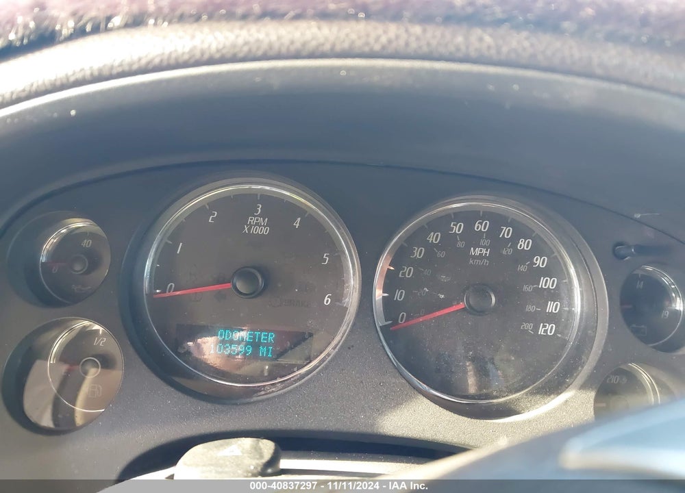 2007 GMC YUKON DENALI VIN: 1GKFK63887J148513