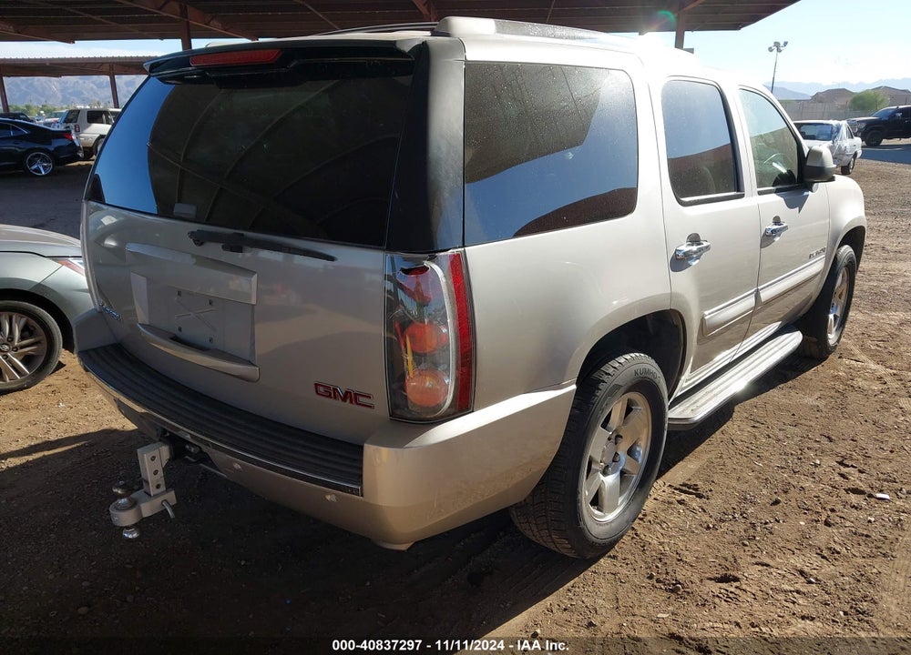 2007 GMC YUKON DENALI VIN: 1GKFK63887J148513