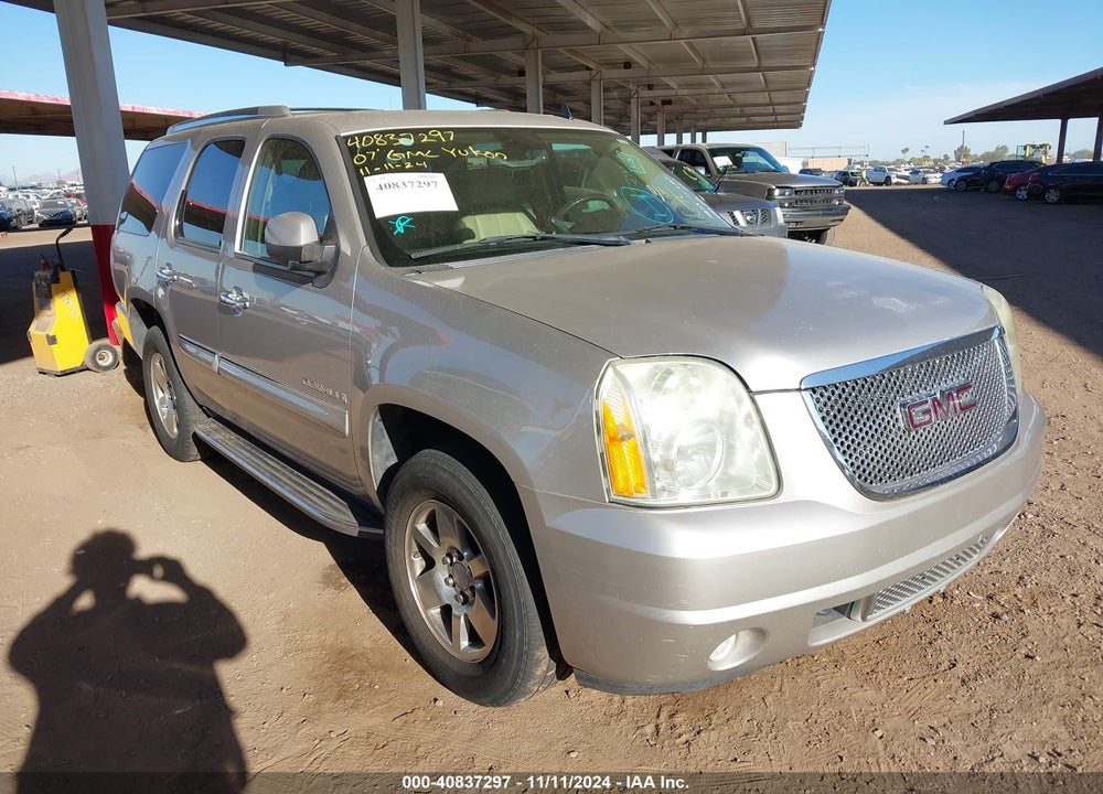2007 GMC YUKON DENALI VIN: 1GKFK63887J148513