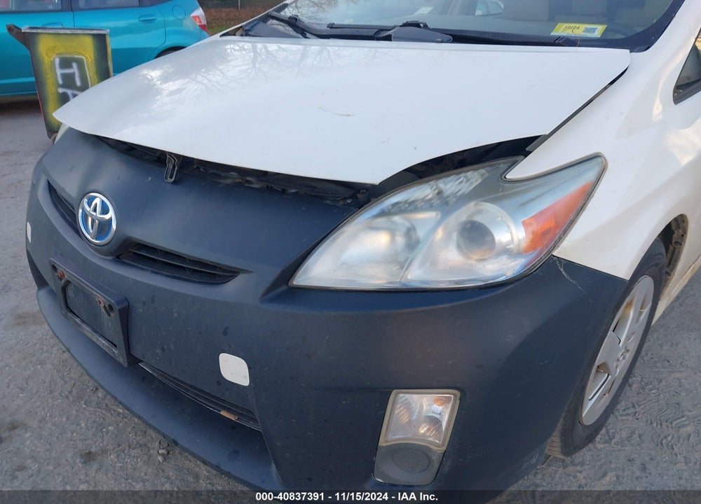 2011 TOYOTA PRIUS TWO VIN: JTDKN3DU4B1454967