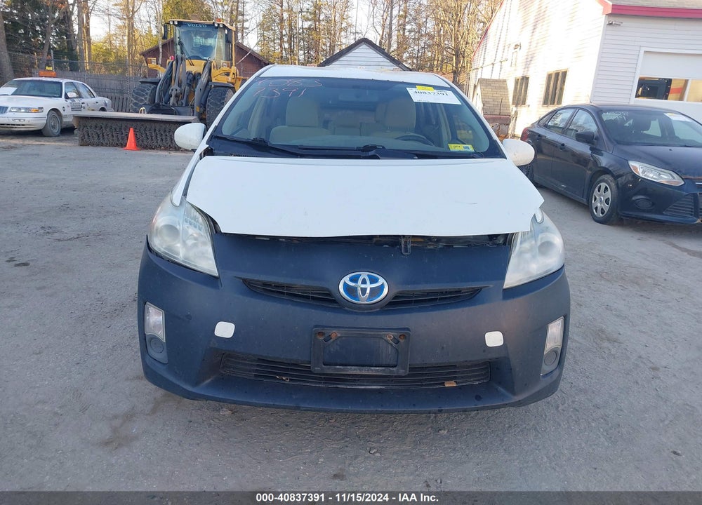 2011 TOYOTA PRIUS TWO VIN: JTDKN3DU4B1454967