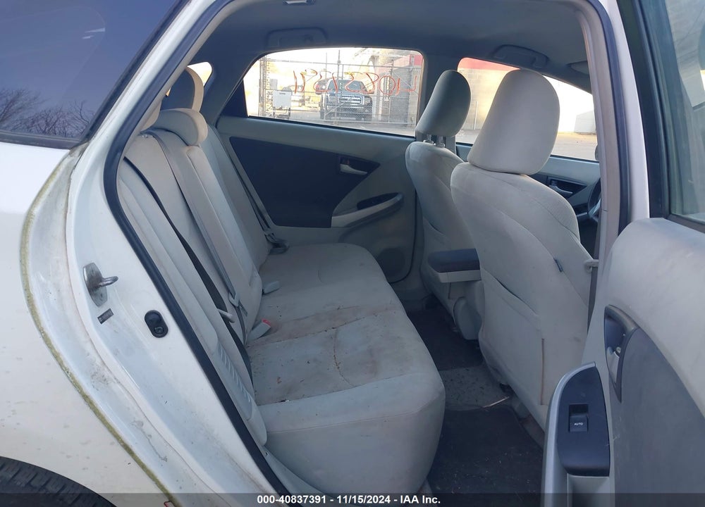2011 TOYOTA PRIUS TWO VIN: JTDKN3DU4B1454967