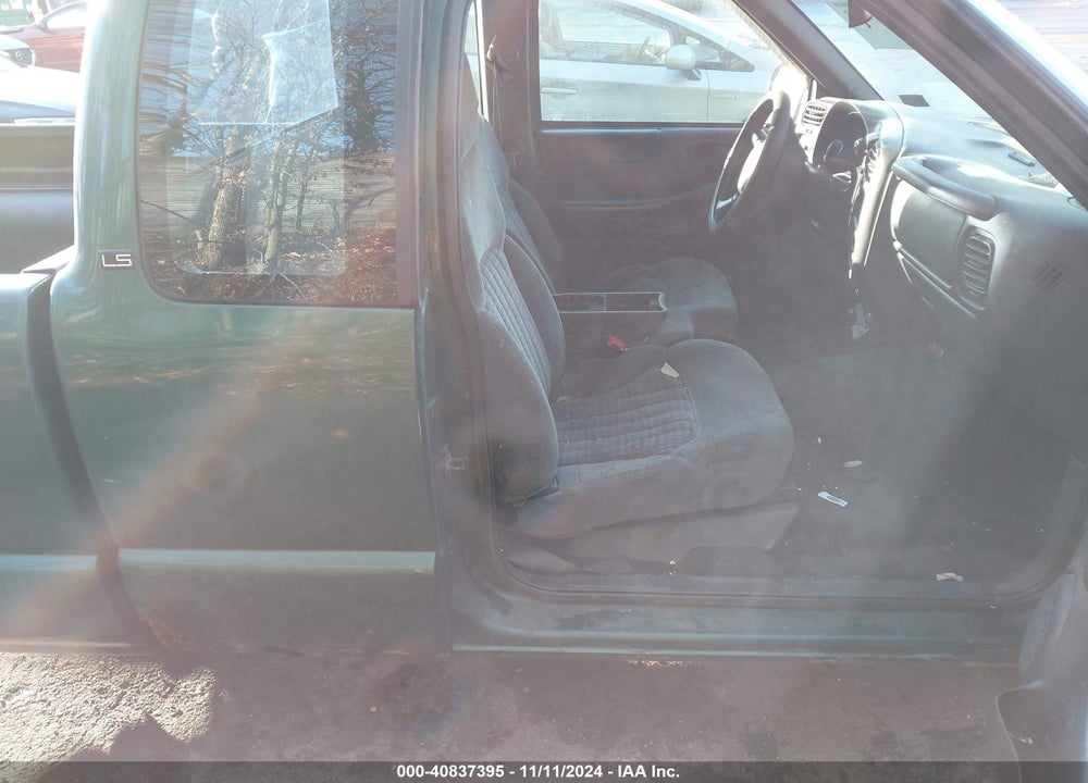 1999 CHEVROLET S-10 LS VIN: 1GCCS1944XK237284