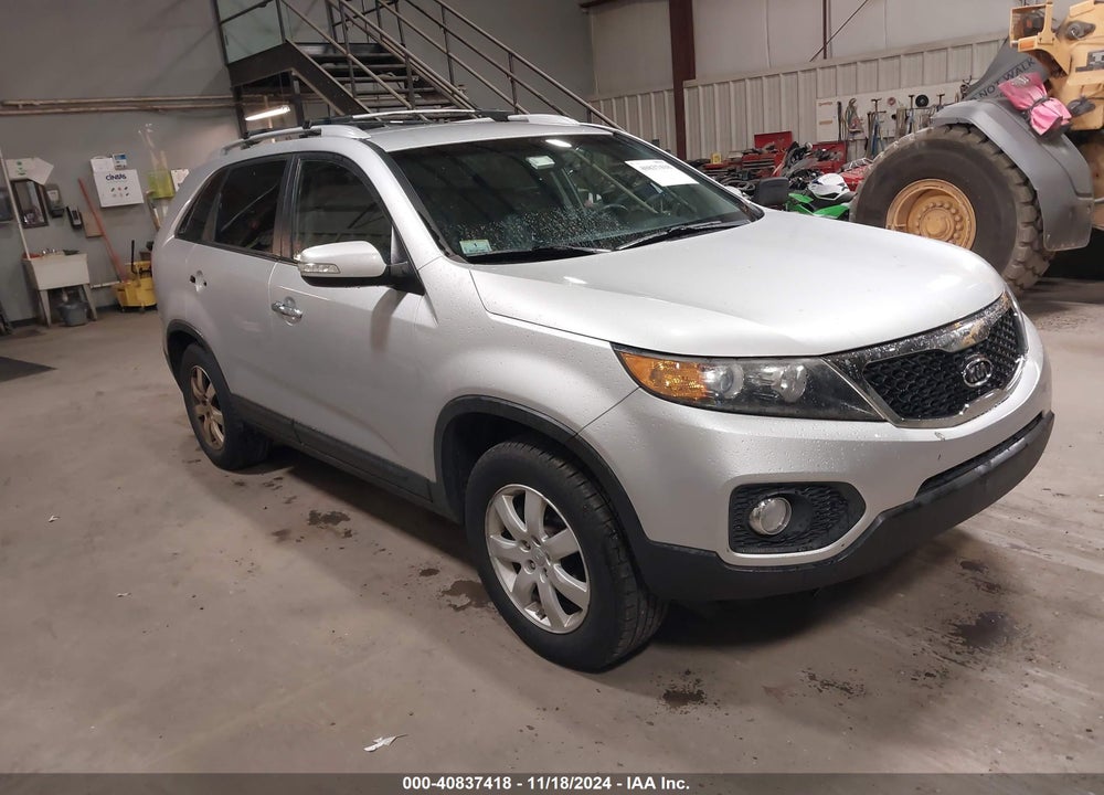2012 KIA SORENTO LX VIN: 5XYKT4A60CG240562