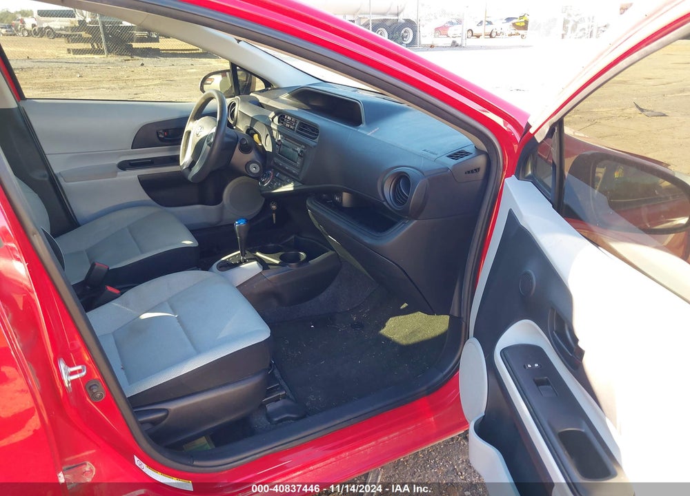 2013 TOYOTA PRIUS C ONE VIN: JTDKDTB35D1542121