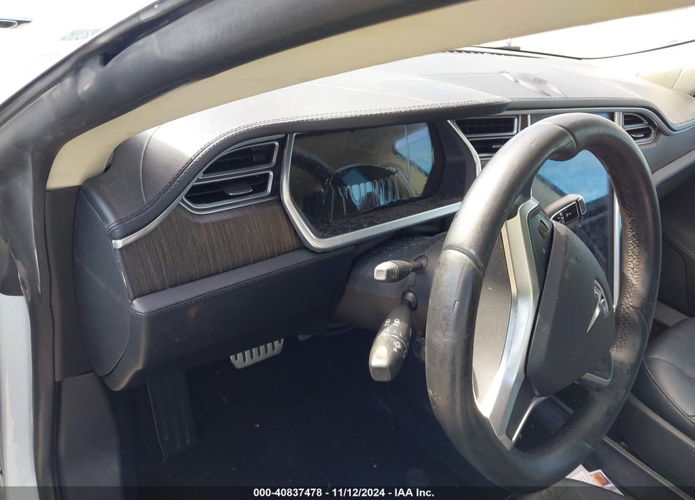 2014 TESLA MODEL S VIN: 5YJSA1S11EFP30431