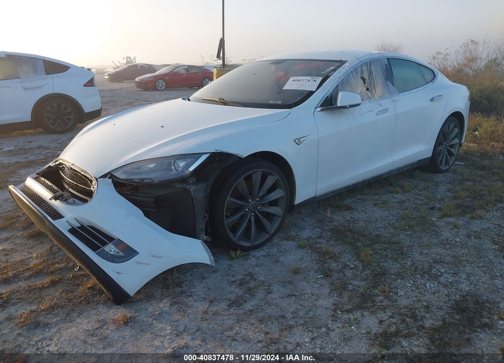 2014 TESLA MODEL S VIN: 5YJSA1S11EFP30431