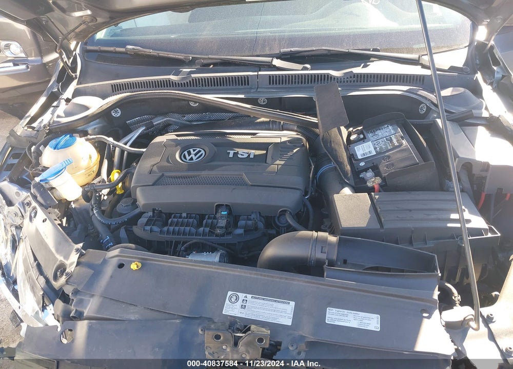 2014 VOLKSWAGEN JETTA 1.8T SE VIN: 3VWD07AJ9EM213340
