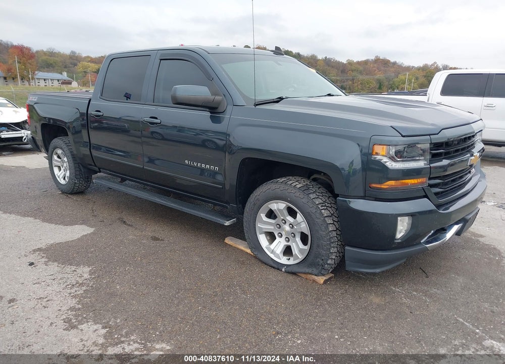 2017 CHEVROLET SILVERADO 1500 2LT VIN: 3GCUKREC5HG518468